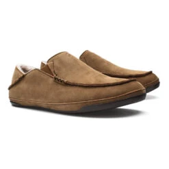 OluKai Kīpuka Hulu Indoor/Outdoor Slipper Toffee (Men's) -Fashion Shoe Sale Shop Tof 2